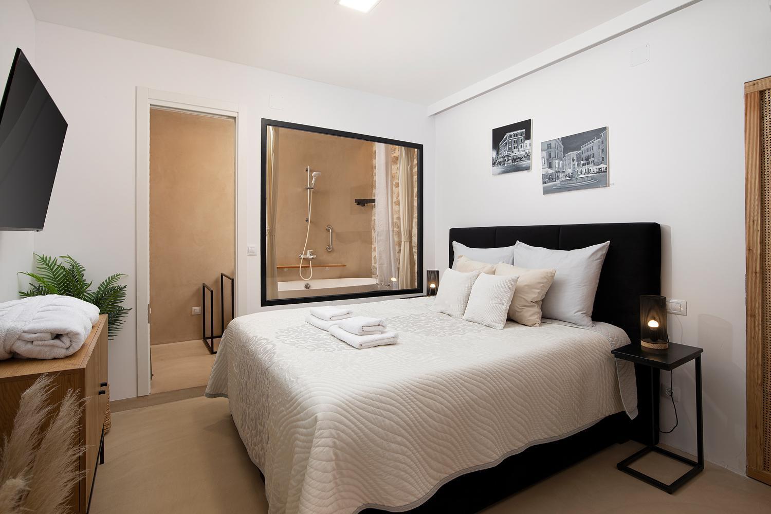 Deluxe Studio In City Center With Free Private Parking Rovinj Ngoại thất bức ảnh